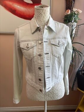 Club Monaco Cream Light Wash Denim Jean Jacket